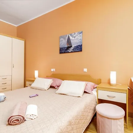 Apartment Miki Ideal For Couples